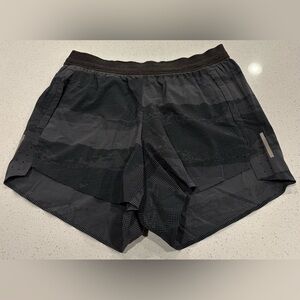 Women’s XS REI Print Shorts